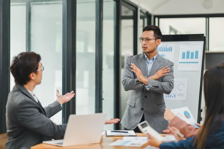 ผลกระทบของ Data Silos ที่ทำให้แต่ละแผนกมีข้อมูลไม่ตรงกัน นำไปสู่ปัญหา